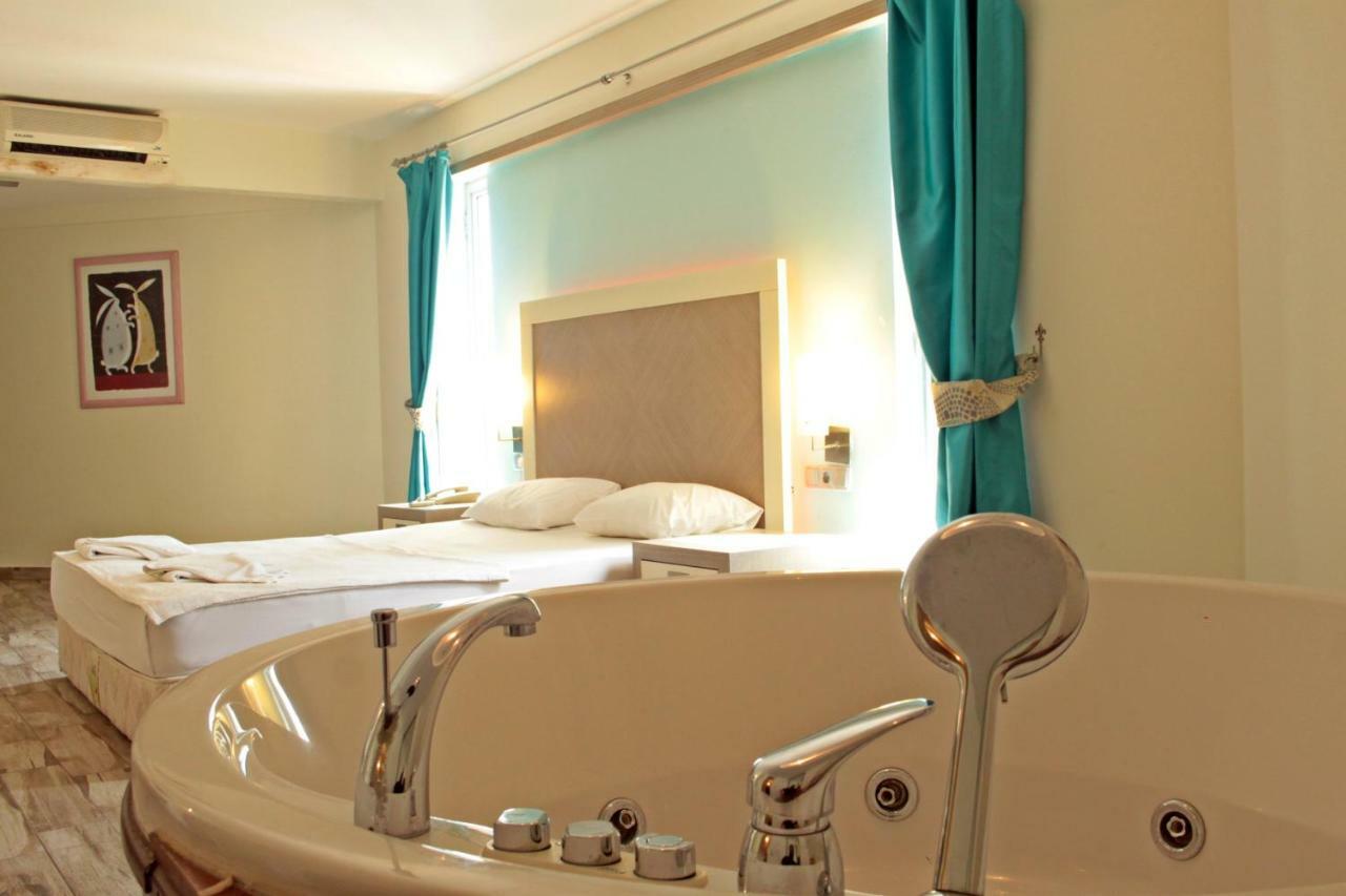 Costa Queen Suites 검벳 외부 사진